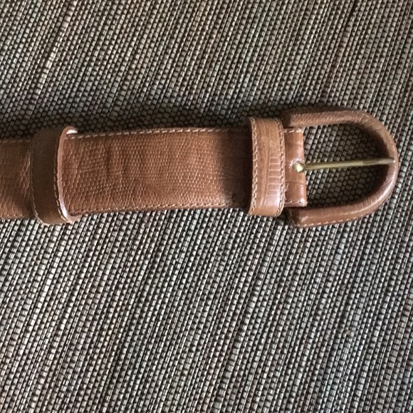 Donna Karen Leather Belt - Picture 2 of 4